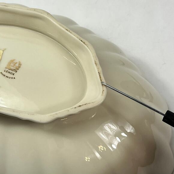 Lenox Symphony Scalloped Oval Centerpiece Serving Bowl 24K Gold Trim USA - Picture 8 of 12